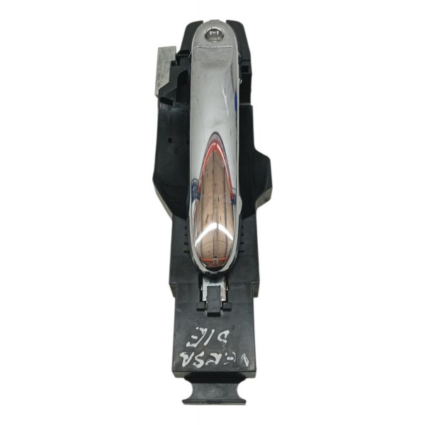 Maçaneta Externa Dianteira Esquerda Nissan Versa 2018 2019 Dianteira