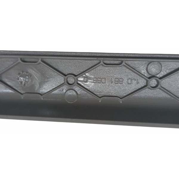 Acabamento Banco Dianteiro Direito Volkswagen Golf 2.0 2001