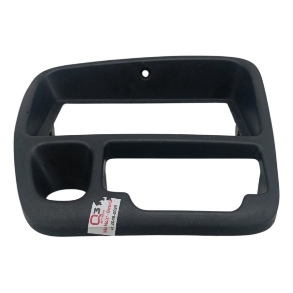 Moldura Console Central Som Chevrolet Tracker 2019