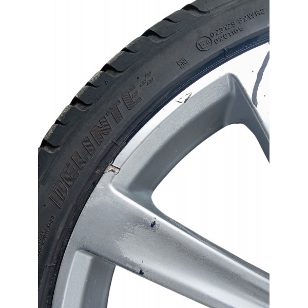 Jogo Roda Pneu 235/35r19 Delinte Thunder Golf 2001 Detalhe