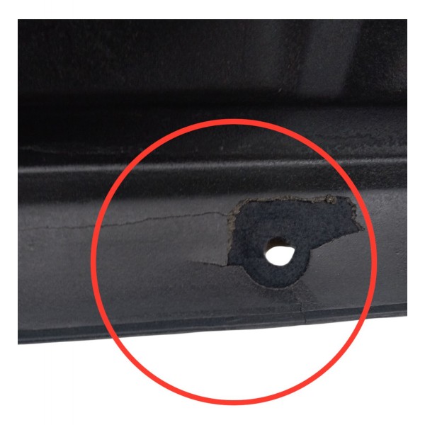 Tampão Bagagito Fiat Siena 1.0 2008 2009 2010 2011 Detalhe