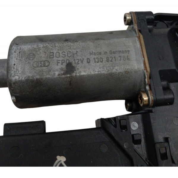 Motor Vidro Dianteiro Direito Volkswagen Golf 2001 2002