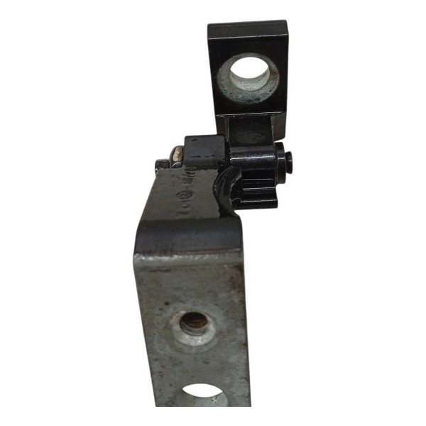 Dobradiça Inferior Porta Traseira Esquerda Vw Golf 2001