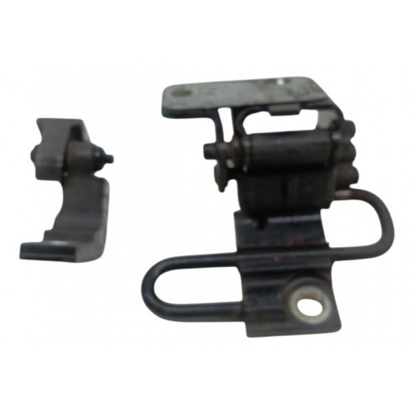 Dobradiça Porta Dianteira Esquerda Volkswagen Golf 2001