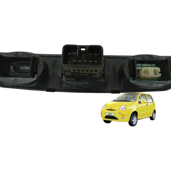 Moldura Botão Pisca Alerta Alarme Chery Qq 1.0 2014 2015