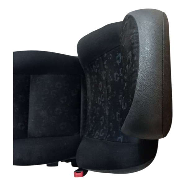 Banco Dianteiro Direito Fiat Siena 1.0  2008 2009 Detalhe