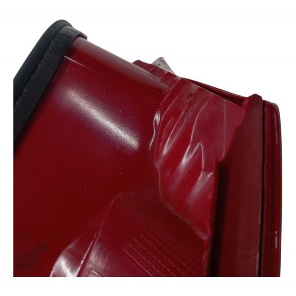 Lanterna Traseira Direita Fiat Siena 1.0 2008 2009 Detalhe Direito/passageiro
