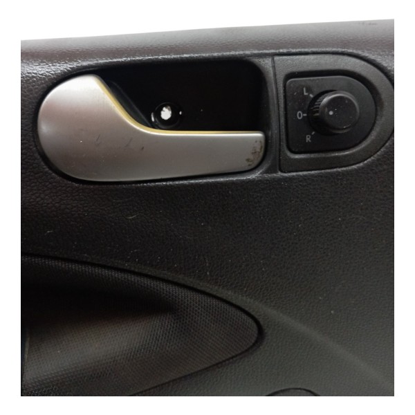 Forro Porta Dianteiro Esquerd Volkswagen Voyage 4p 2014 2015