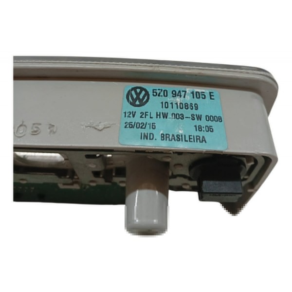 Luz Teto Cortesia Dianteiro Volkswagen Voyage 2014 2015