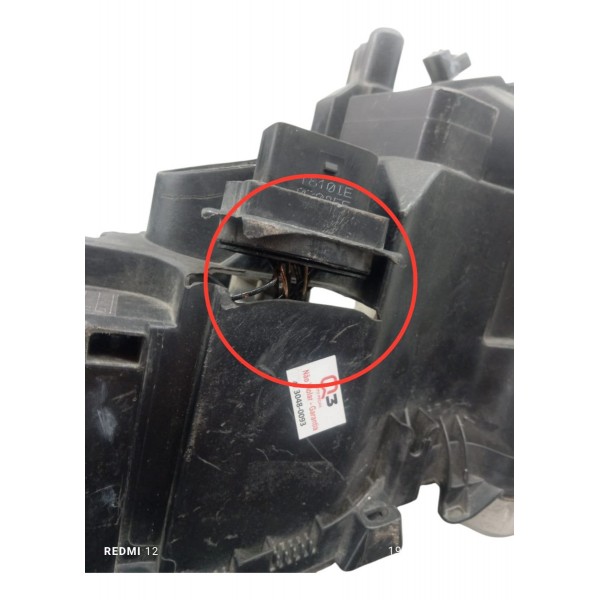 Farol Direito Mercedes C180 2008 2009 2010 2011 Detalhes Esquerdo/motorista