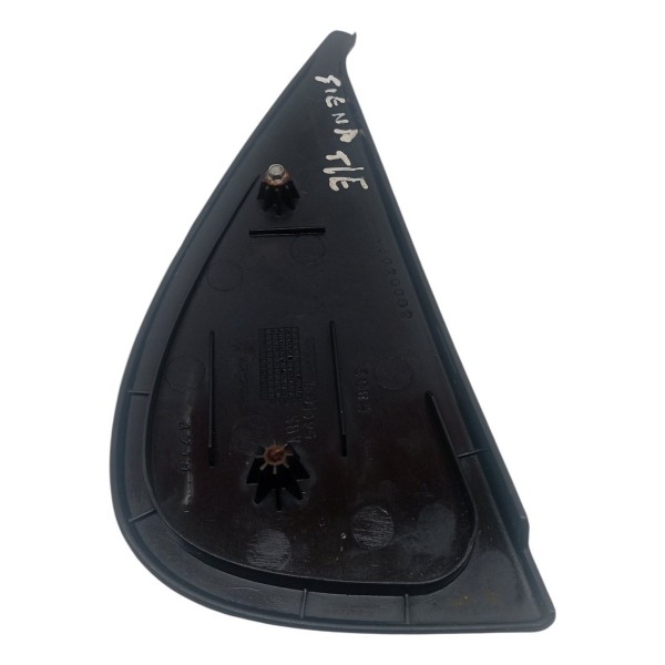 Moldura Externa Retrovisor Esquerdo Fiat Siena 2008 Detalhe