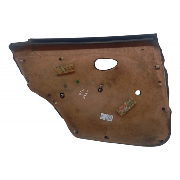 Forro Porta Traseira Direita Fiat Siena 4p 2008 2009 Detalhe