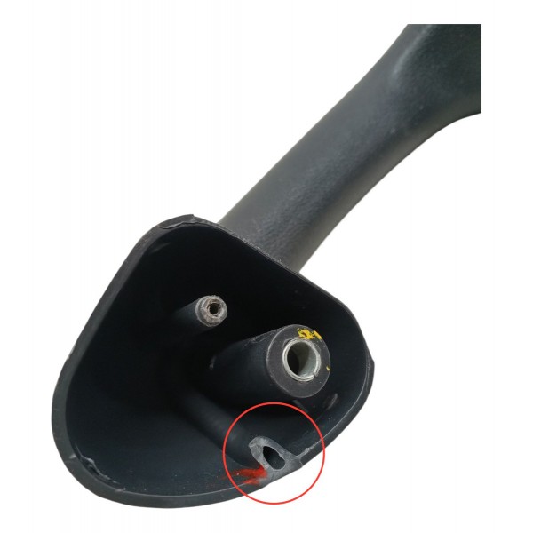 Puxador Interno Porta Esquerda Fiat Siena 2008 2009 Detalhe Traseira