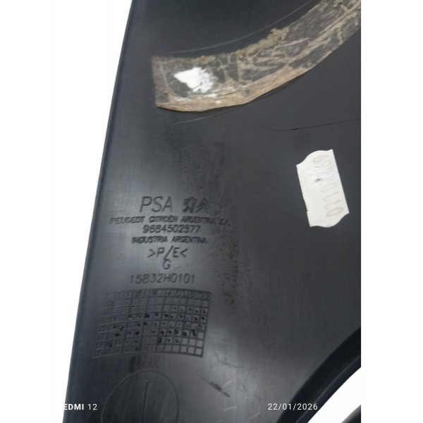 Soleira Traseira Esquerda Citroën C4 Glx Hatch 2013 Detalhe