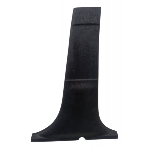 Moldura Inferior Coluna Direita Volkswagen Voyage 2015