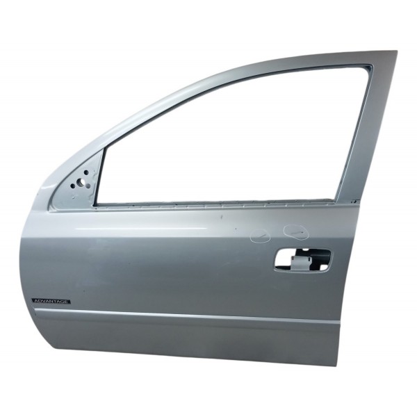 Porta Dianteira Esquerda Gm Astra Hatch 4p 2008 Dentalhe Dianteira Esquerdo Prateado