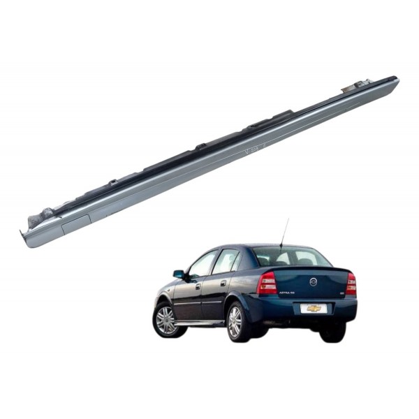 Spoiler Saia Lateral Esquerdo Gm Astra 4p 2008 2009 Detalhe