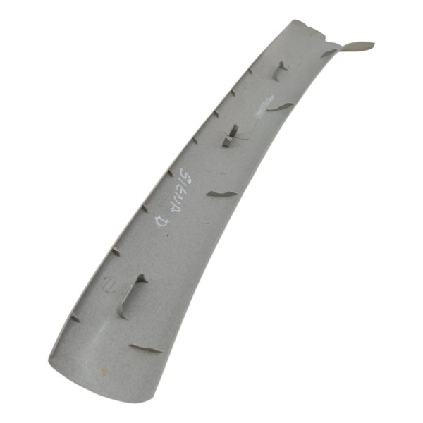 Moldura Direita Coluna Parabrisa Fiat Siena 1.0 2008 Detalhe