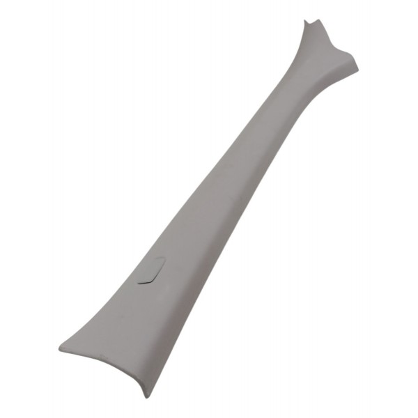 Moldura Esquerda Coluna Parabrisa Peugeot 308  2010 Detalhe