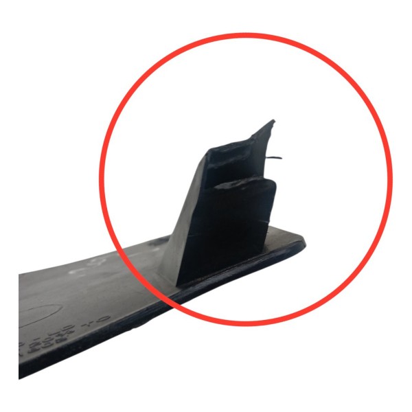 Moldura Soleira Inferior Coluna Direita Gm Astra 2008 2009