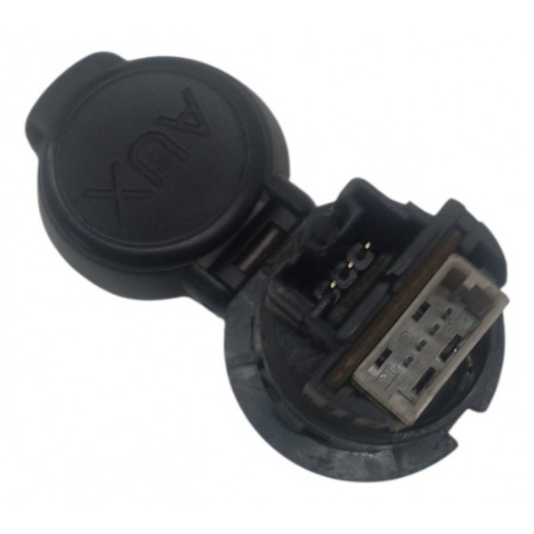 Entrada Usb Auxiliar Console Central Citroen C4 Hatch 2013