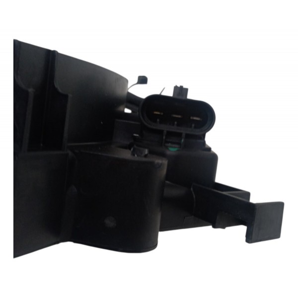 Ventoinha Eletroventilador Radiador Gm Astra 2009 Detalhe