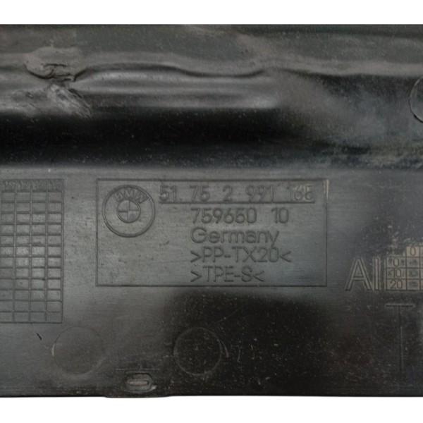 Protetor Esquerdo Assoalho Bmw X1 S Drive 2.0 2015 Detalhe