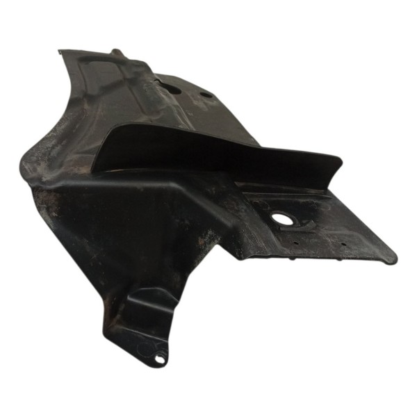 Protetor Esquerdo Assoalho Bmw X1 S Drive 2.0 2015 Detalhe