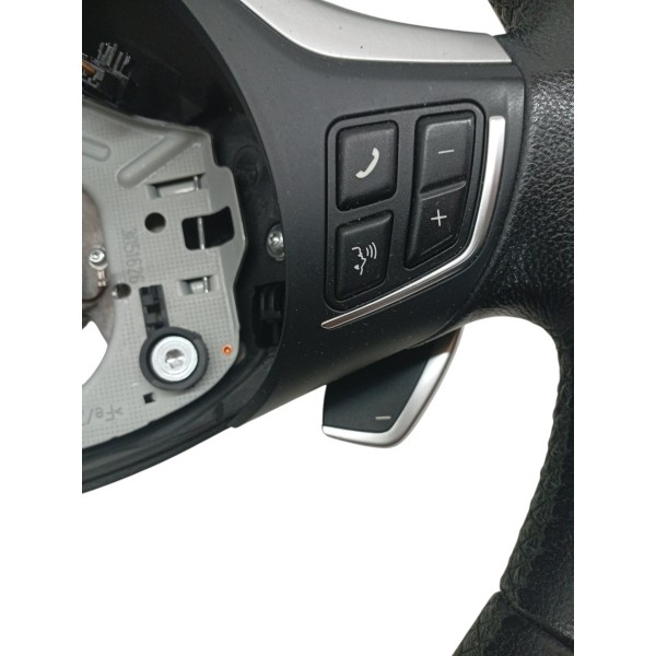 Volante Direção Comandos Bmw X1 S Drive 2.0 Active Flex 2015