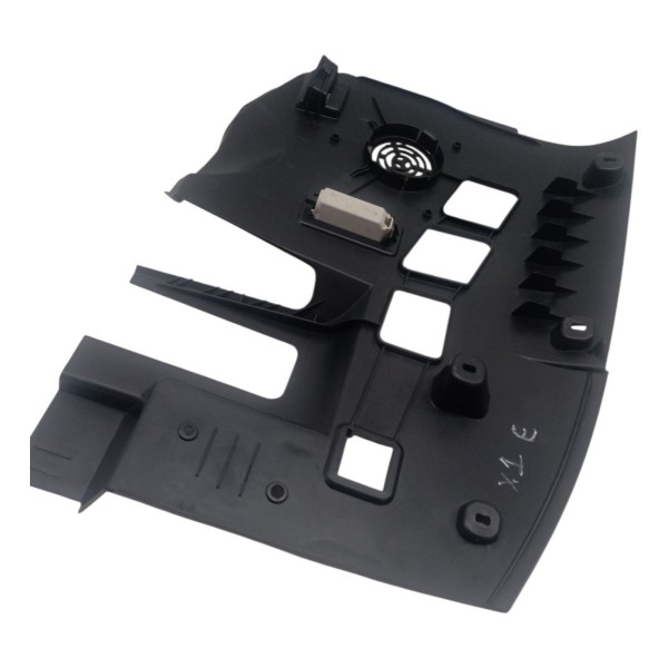 Moldura Esquerda Inferiro Painel Bmw X1 S Drive 2.0 2015