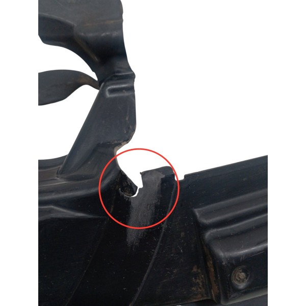 Defletor Paralama Direito Bmw X1 S Drive 2.0 2015 Detalhe