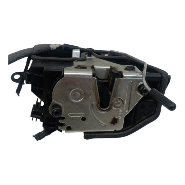 Fechadura Porta Dianteira Direita Bmw X1 S Drive 2.0 2015