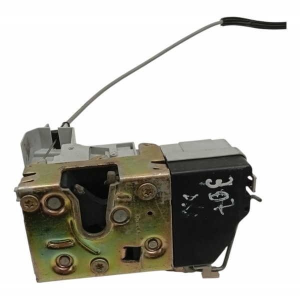 Fechadura Porta Dianteira Direita Peugeot 307 2010 2011 2012