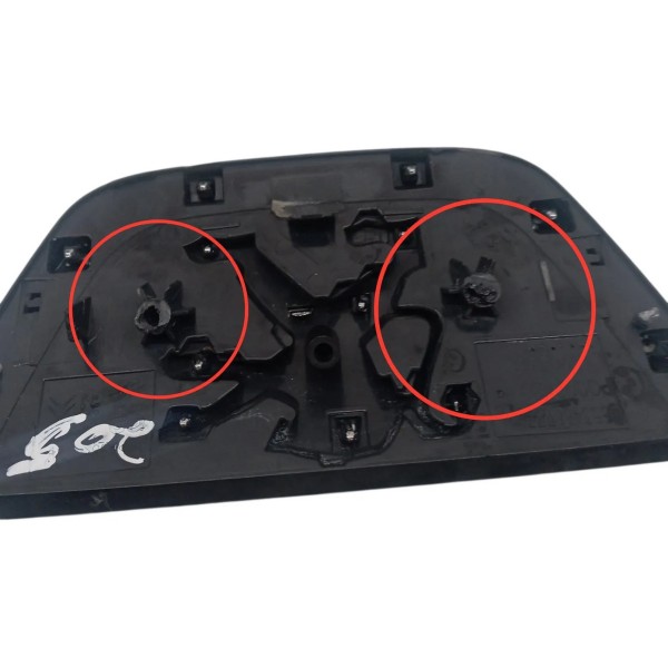 Emblema Parachoque Dianteiro Peugeot 307 Hatch 2010 Detalhe