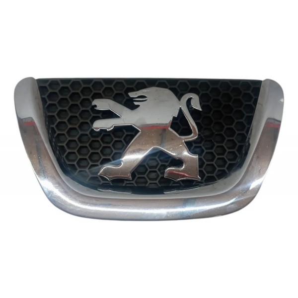 Emblema Parachoque Dianteiro Peugeot 307 Hatch 2010 Detalhe