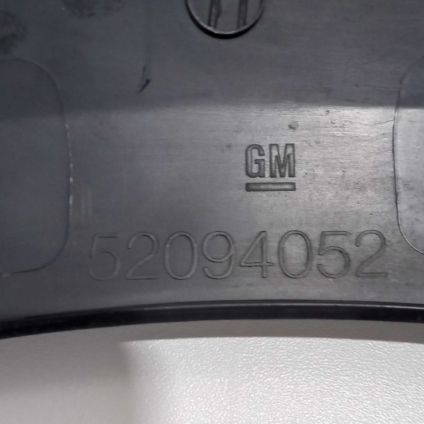 Moldura Paralama Traseira Esquerda Chevrolet Onix 2019 1.4