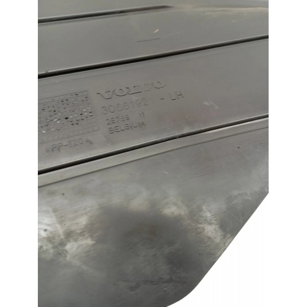 Capa Motor Traseira Esquerda Volvo 2.5 T5 2010 2011 2012