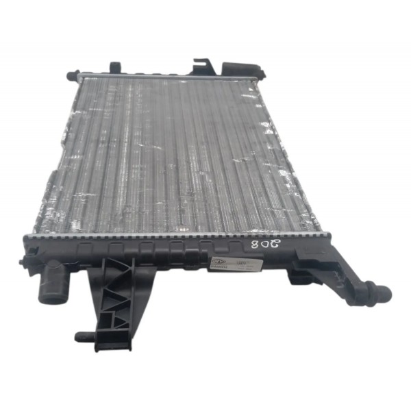 Radiador Agua Motor Chevrolet Corsa Sedan 1.0 2004 Detalhe