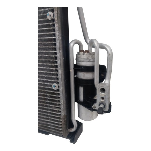 Condensador Ar Condicionado Gm Corsa 1.0 2004 Detalhe