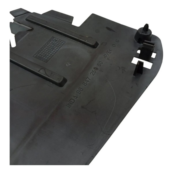 Defletor Esquerdo Radiador Citroen Xsara Picasso 2008 2009