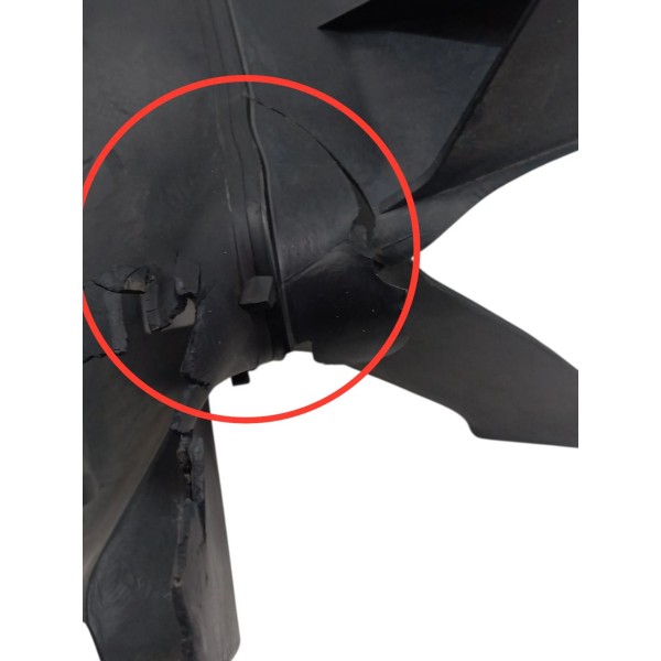 Defletor Frontal Superior Volvo C30  2010 2011 2012 Detalhe