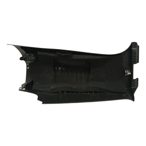 Moldura Acabamento Coluna Esquerda Volvo C30 2010 Detalhe