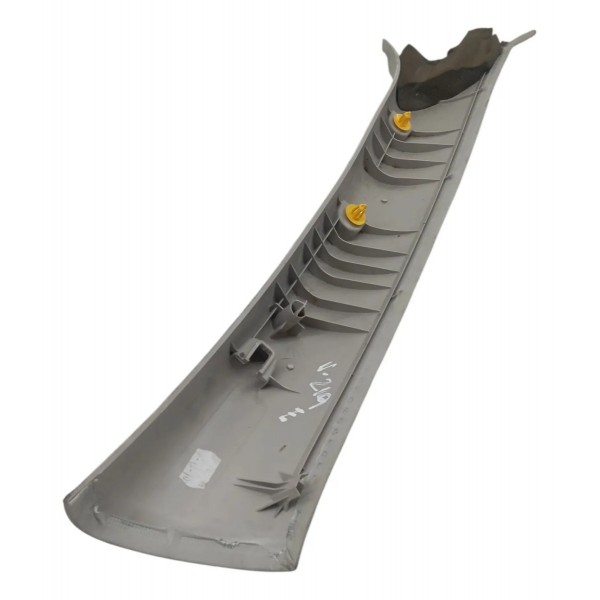 Moldura Coluna Parabrisa Direita Volvo C30 2008 2009 2010