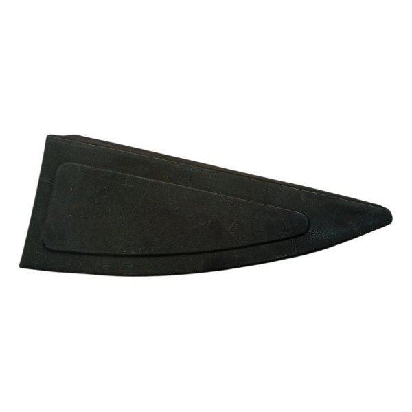 Moldura Traseira Esquerda Chery Qq 1.0 2011 2012 2013