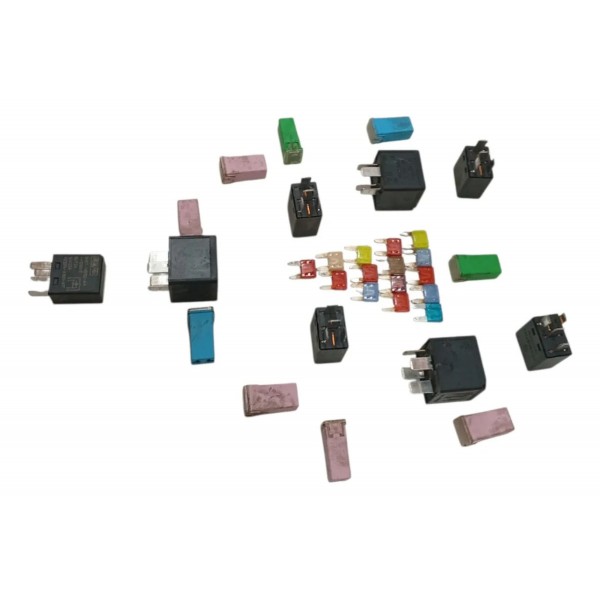 Kit Fusivel Rele Volvo C30 T5 2.5 2008 2009 2010 2011 2012