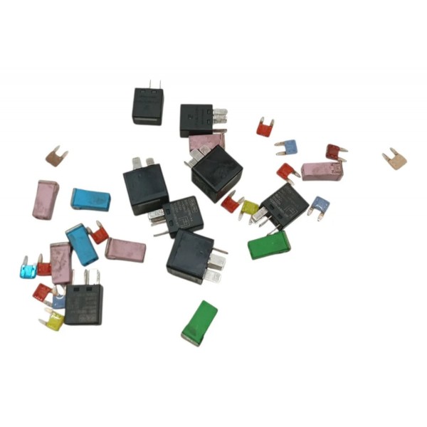 Kit Fusivel Rele Volvo C30 T5 2.5 2008 2009 2010 2011 2012