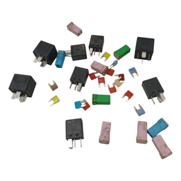 Kit Fusivel Rele Volvo C30 T5 2.5 2008 2009 2010 2011 2012