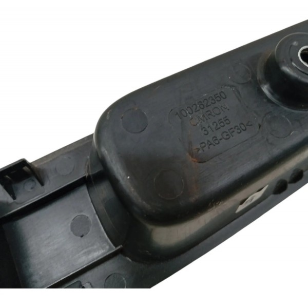 Moldura Dianteira Esquerda Botão Vidro Fiat Mobi 2022