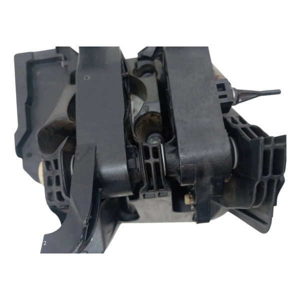 Pedaleira Pedal Freio Embreagem Fiat Mobi 1.0  2020 2021