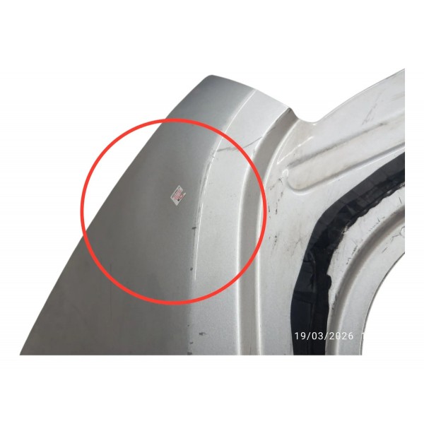 Tampa Traseira Chevrolet Captiva 2009 2010 Detalhe Cinza